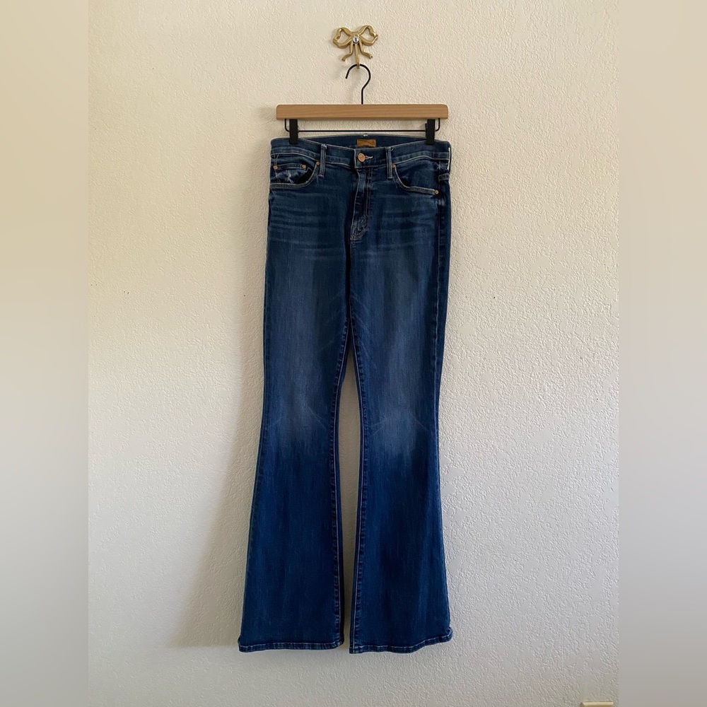 Mother The Weekender Flare Jeans In Teaming Up Wash Mid Rise Size 29